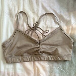 🆕 Alo Yoga | Nude Sports Bra